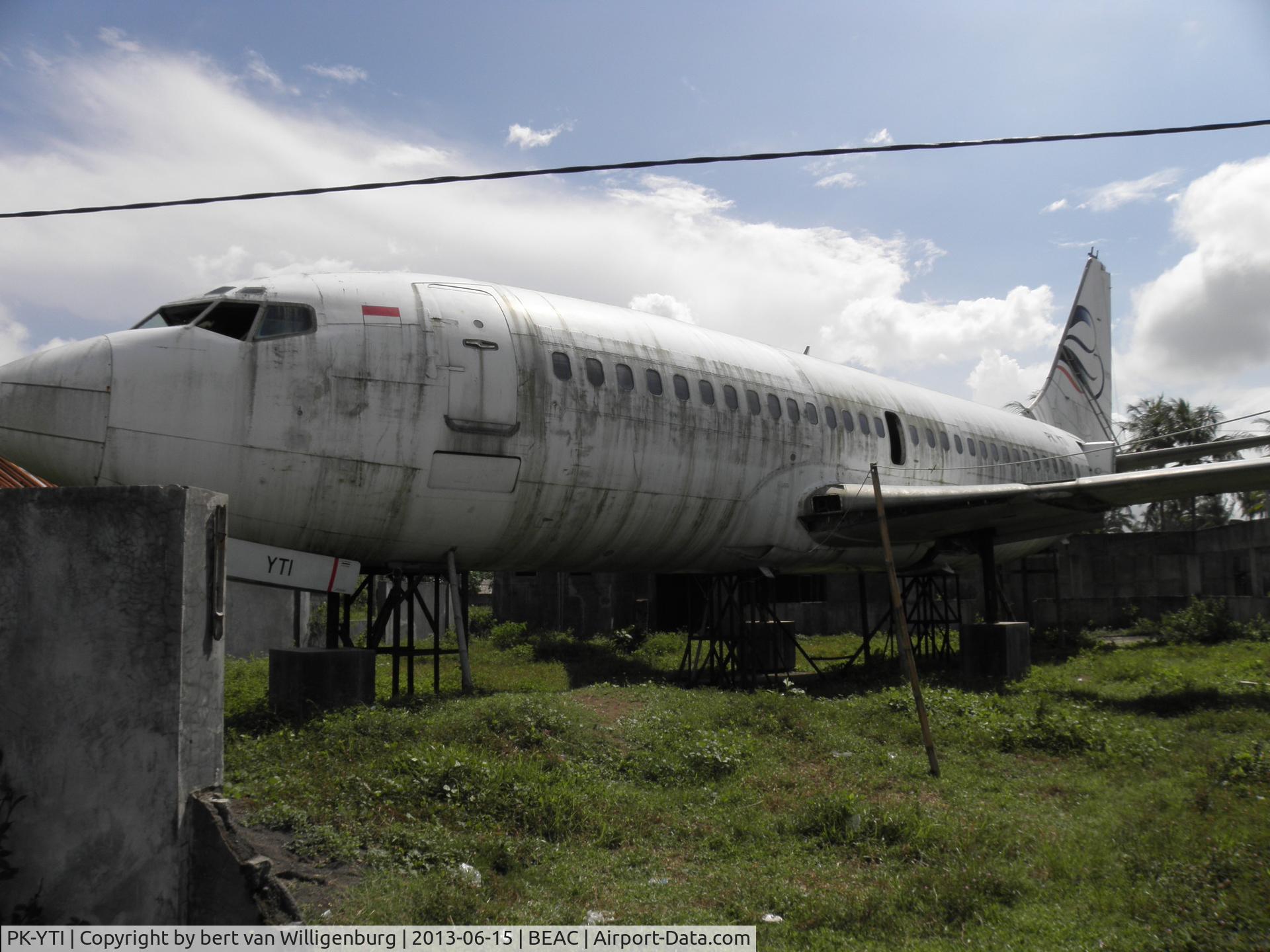 PK-YTI, 1980 Boeing 737-2L9 C/N 22407, photograph from 15 juni 2013 a wash there for holyday