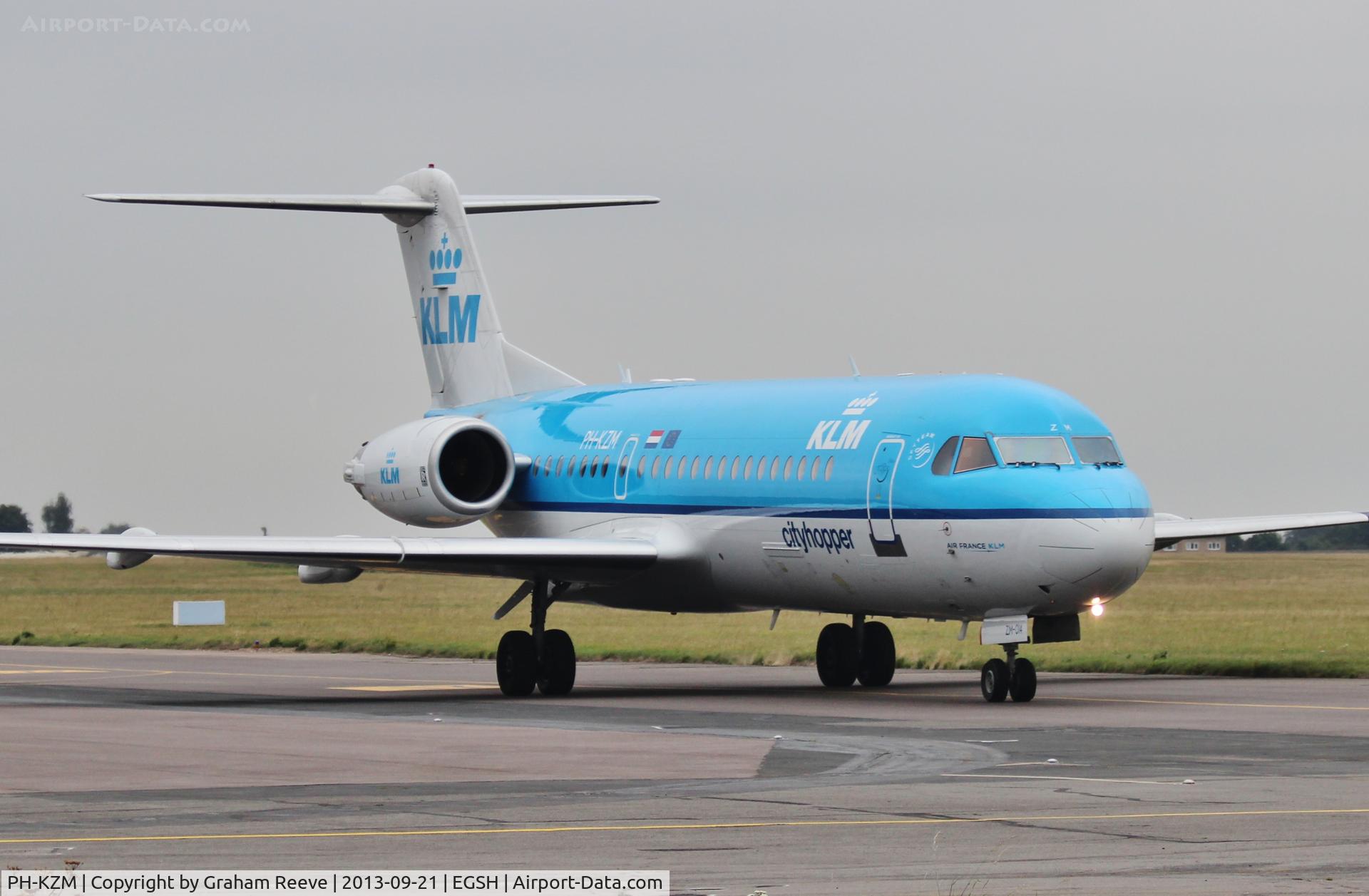 PH-KZM, 1995 Fokker 70 (F-28-0070) C/N 11561, Just landed.