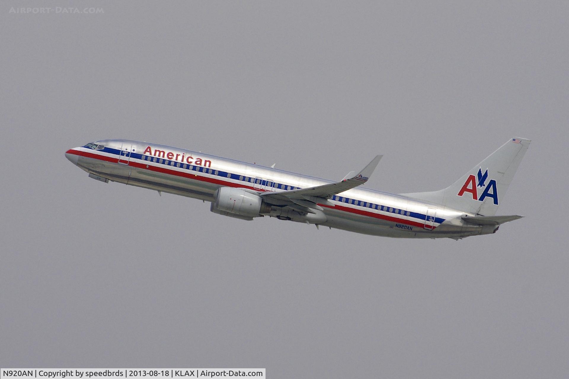 N920AN, 1999 Boeing 737-823 C/N 29521, American Airlines 737-800