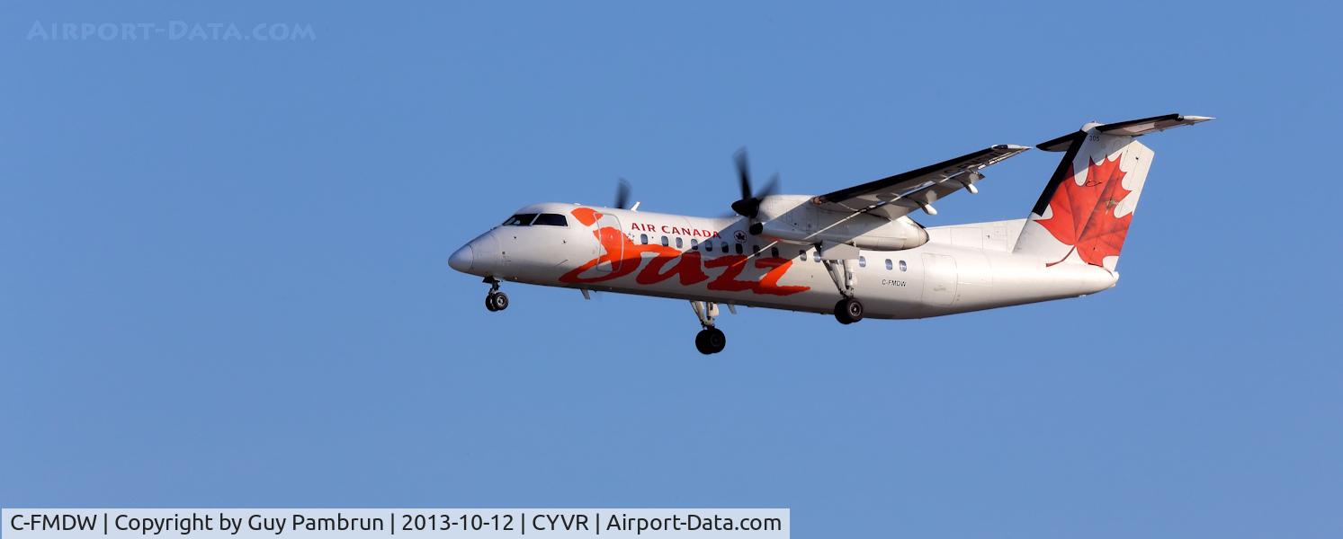 C-FMDW, 1991 De Havilland Canada DHC-8-311 Dash 8 C/N 269, Landing