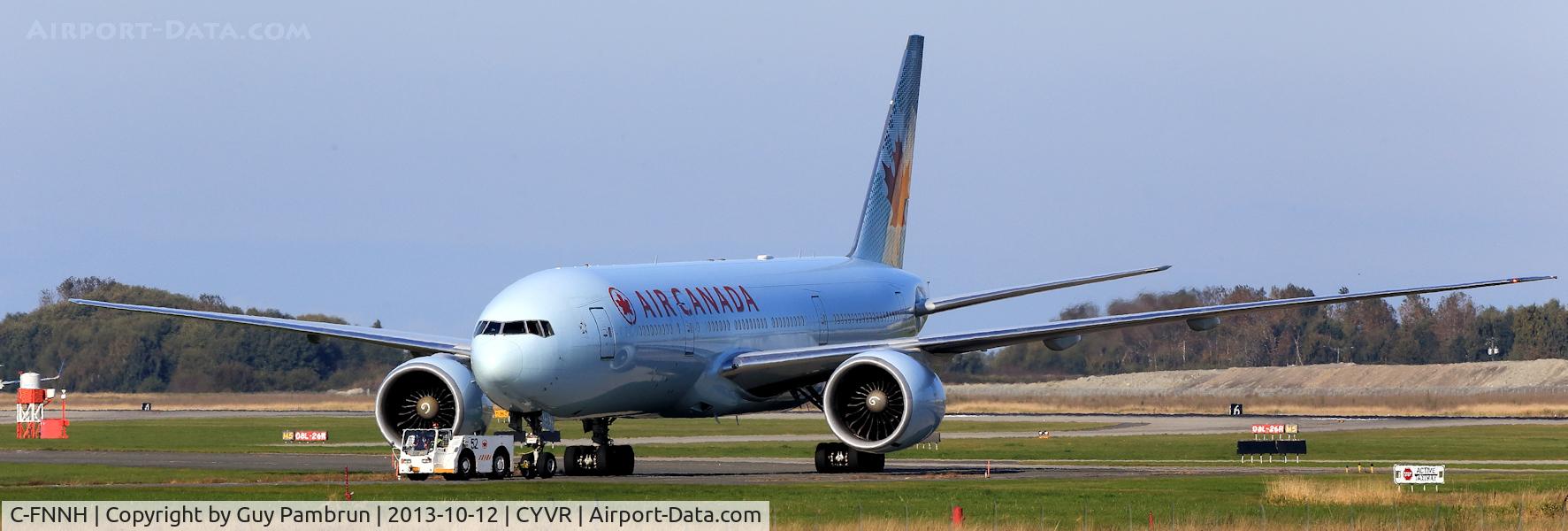 C-FNNH, 2008 Boeing 777-233/LR C/N 35247, Landing
