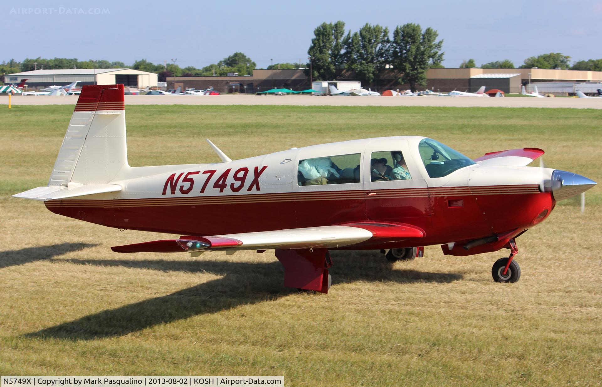N5749X, 1984 Mooney M20J 201 C/N 24-1454, Mooney M20J