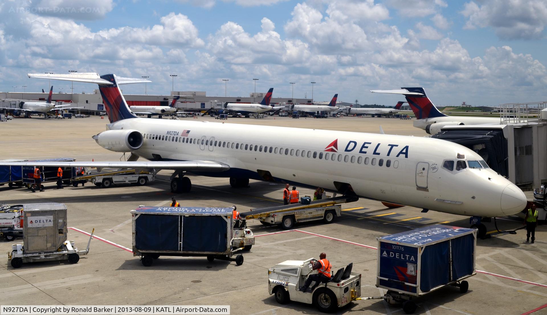 N927DA, 1988 McDonnell Douglas MD-88 C/N 49714, Atlanta