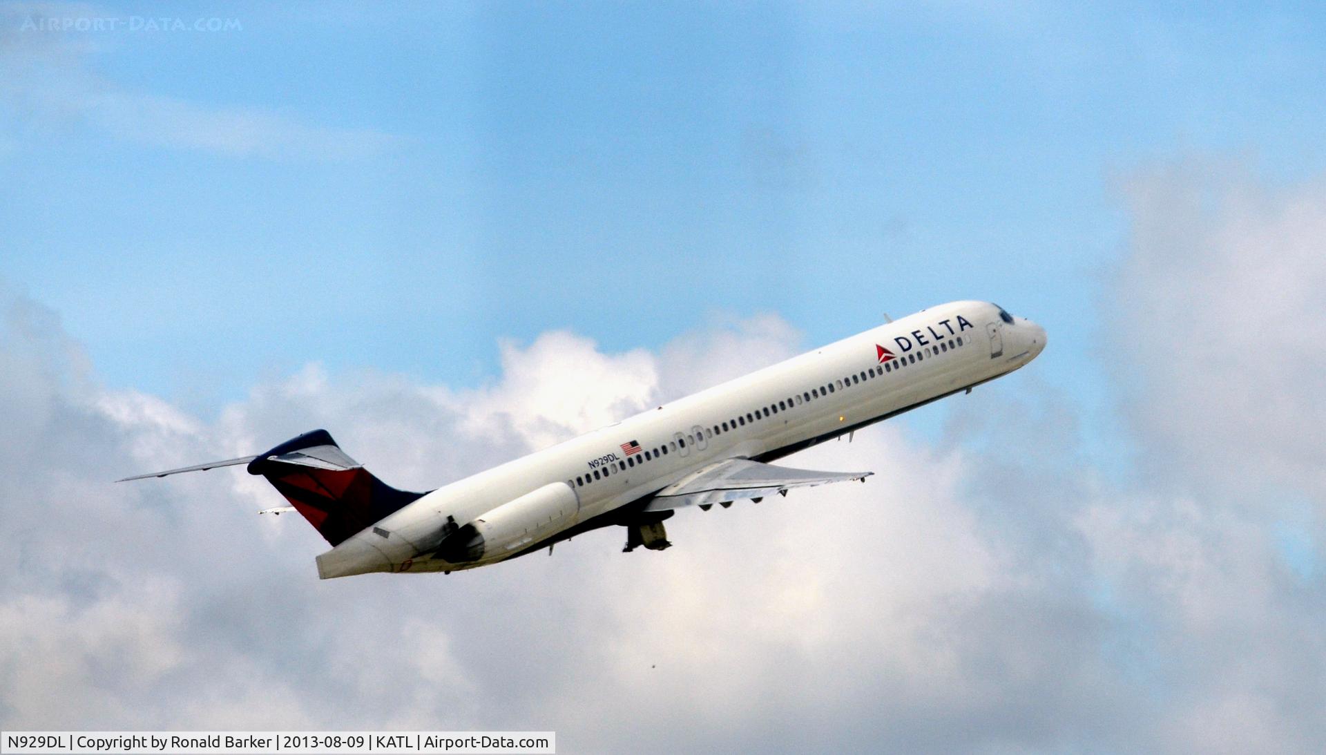 N929DL, 1988 McDonnell Douglas MD-88 C/N 49716, Departure Atlanta