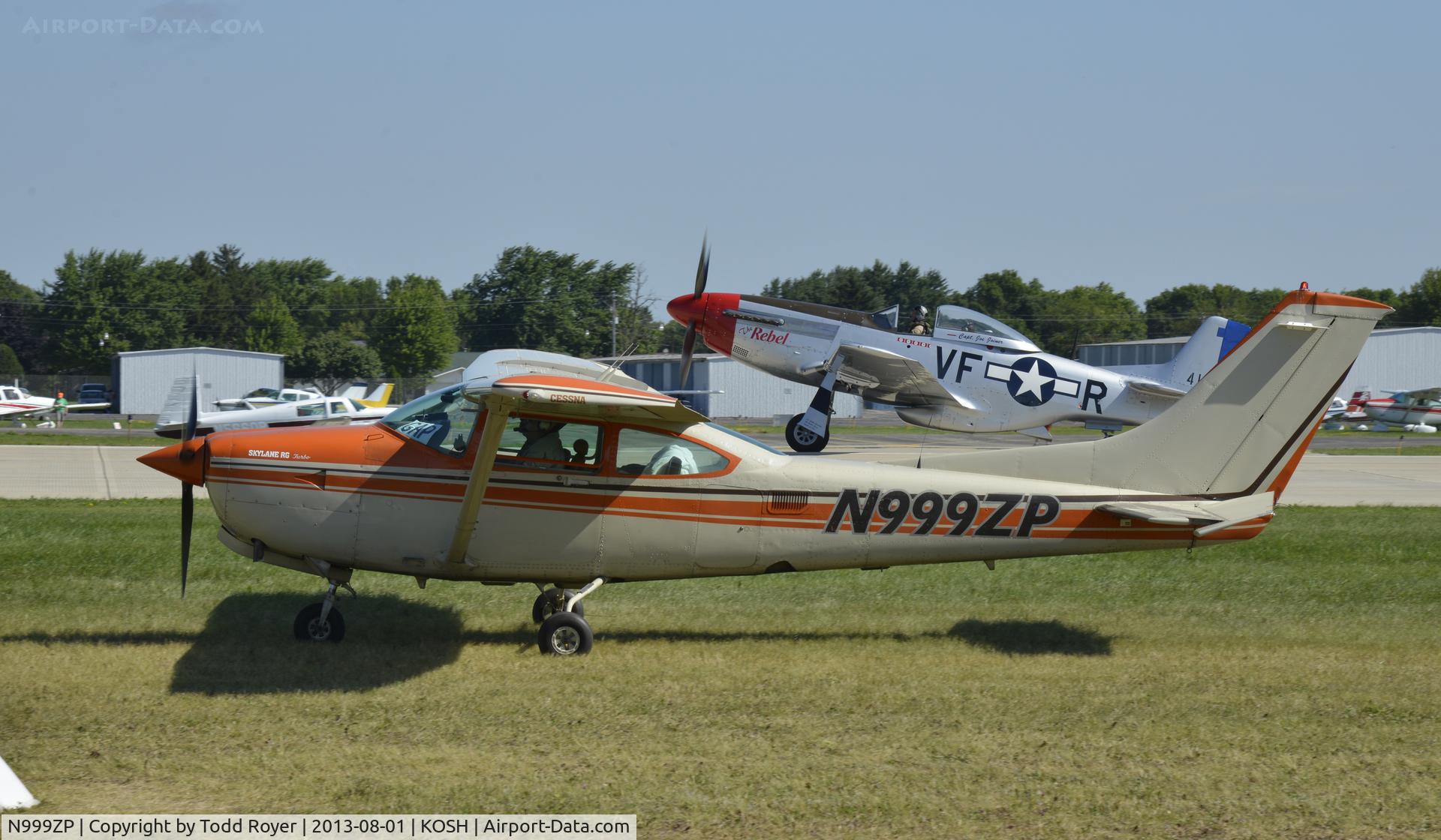 N999ZP, Cessna TR182 Turbo Skylane RG C/N R18201771, Airventure 2013