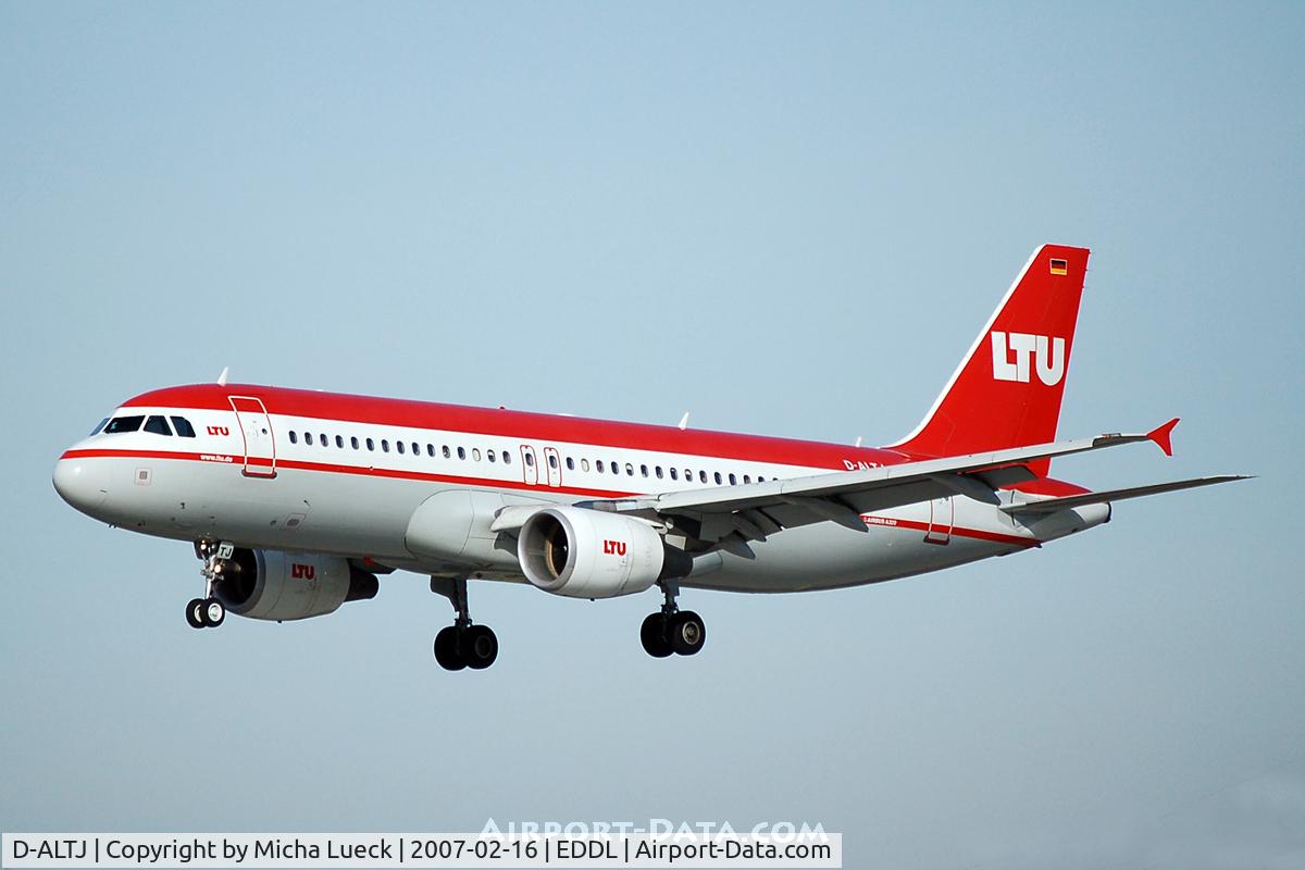 D-ALTJ, 2002 Airbus A320-214 C/N 1838, At Düsseldorf