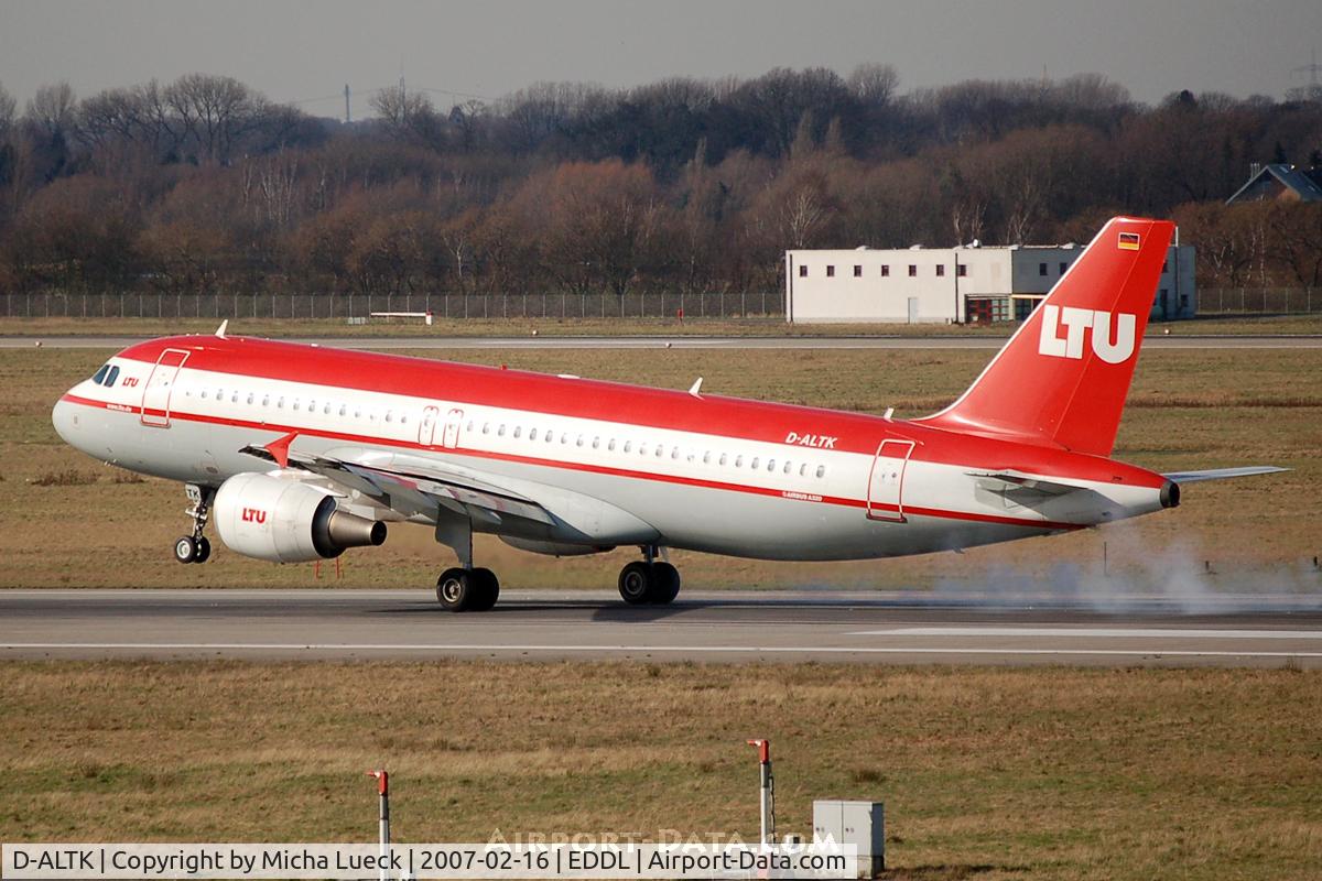 D-ALTK, 2003 Airbus A320-214 C/N 1931, At Düsseldorf