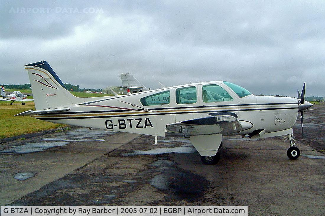 G-BTZA, 1981 Beech F33A Bonanza C/N CE-957, Beech F33A Bonanza [CE-957] Kemble~G 02/07/2005