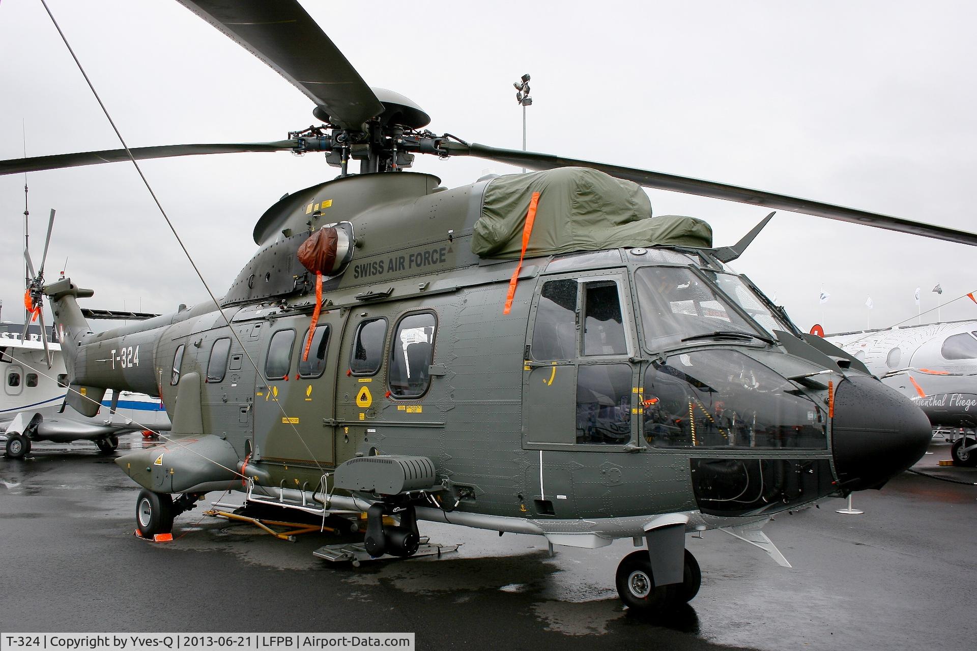 T-324, 1993 Aerospatiale AS-332M1 Super Puma C/N 2364, Aerospatiale AS-332M-1 Super Puma, Paris-Le Bourget Air Show 2013