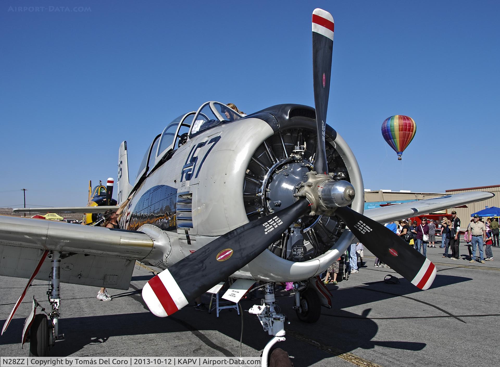 N28ZZ, 1958 North American T-28C Trojan C/N 226-19 (140071), N28ZZ 1958 North American T-28C C/N 140

12th Annual Apple Valley Air Show

Apple Valley Airport (APV) (KAPV)
California, USA
TDelCoro
October 12, 2013