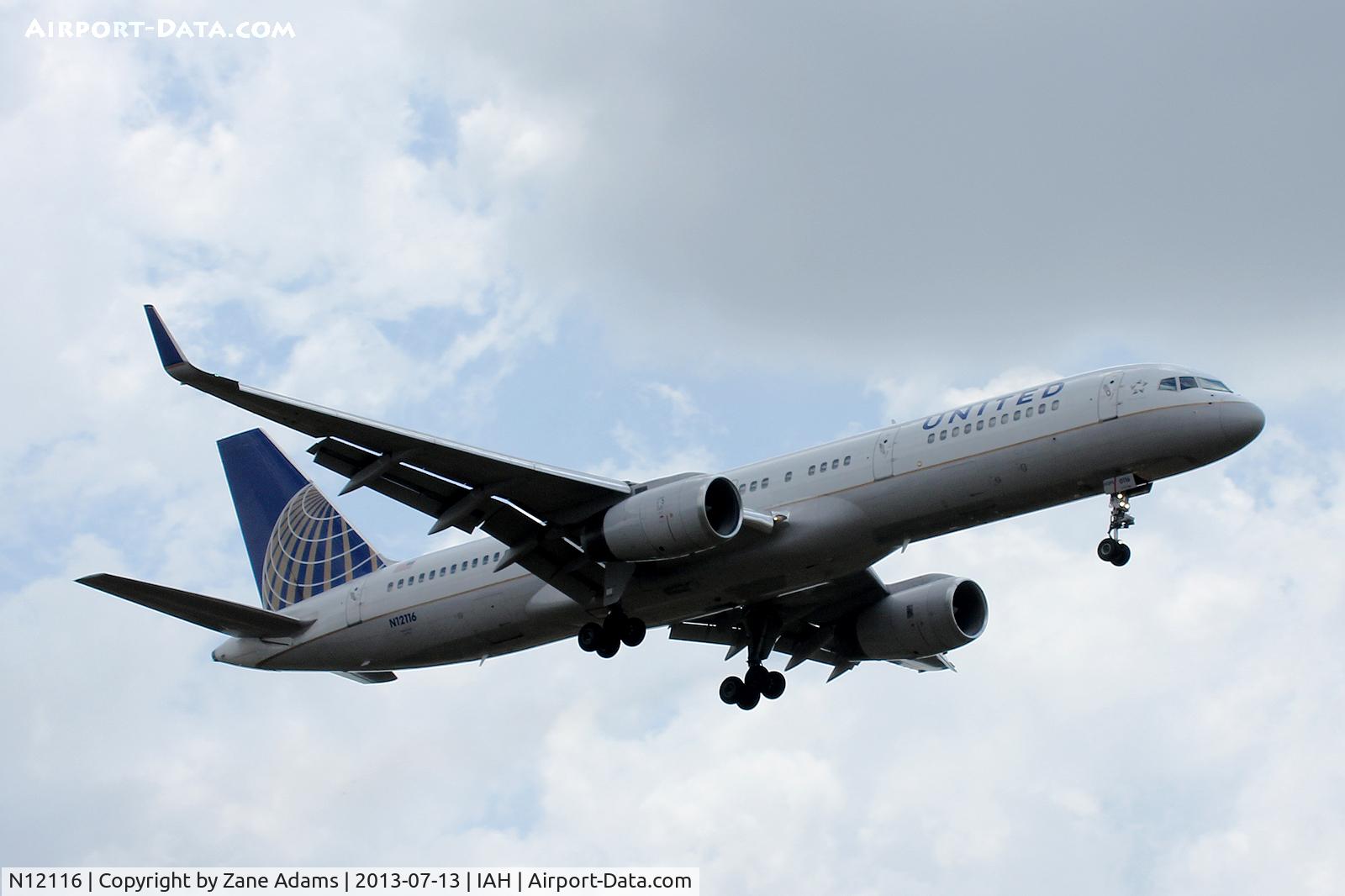 N12116, 1996 Boeing 757-224 C/N 27558, At Houston Intercontinental