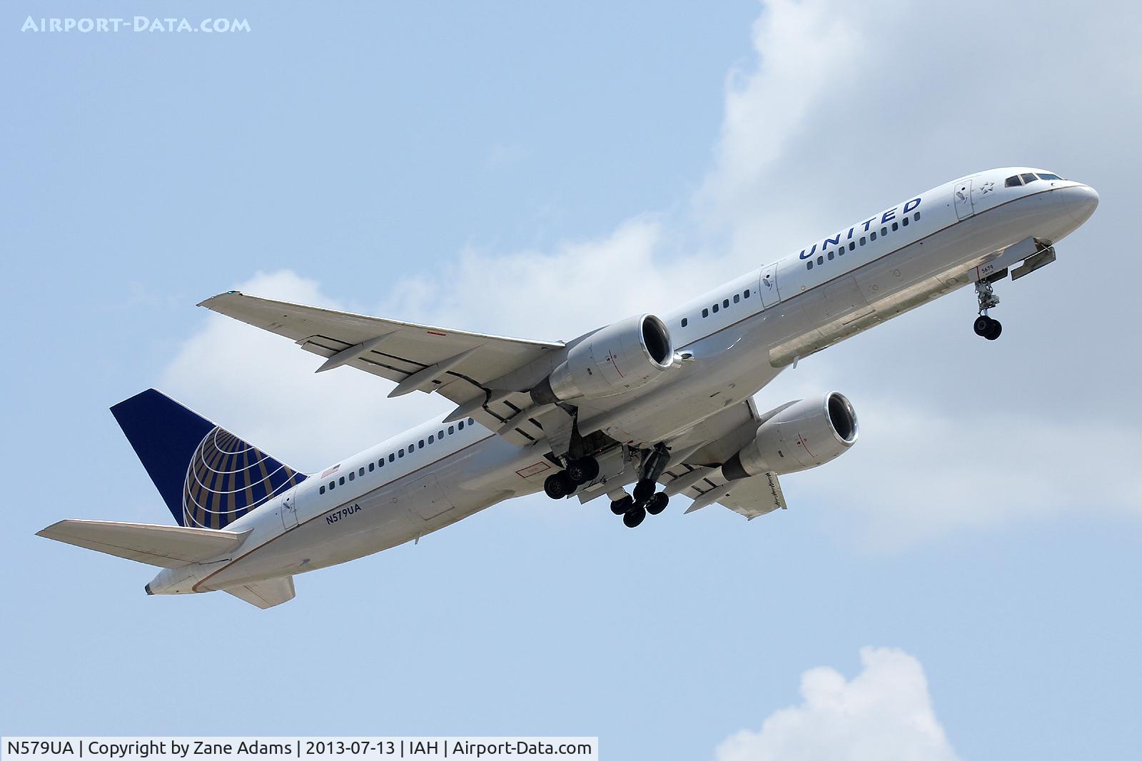 N579UA, 1993 Boeing 757-222 C/N 26697, At Houston Intercontinental