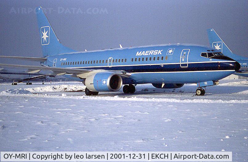 OY-MRI, 2001 Boeing 737-7L9 C/N 28014, Copenhagen Kastrup 31.12.01