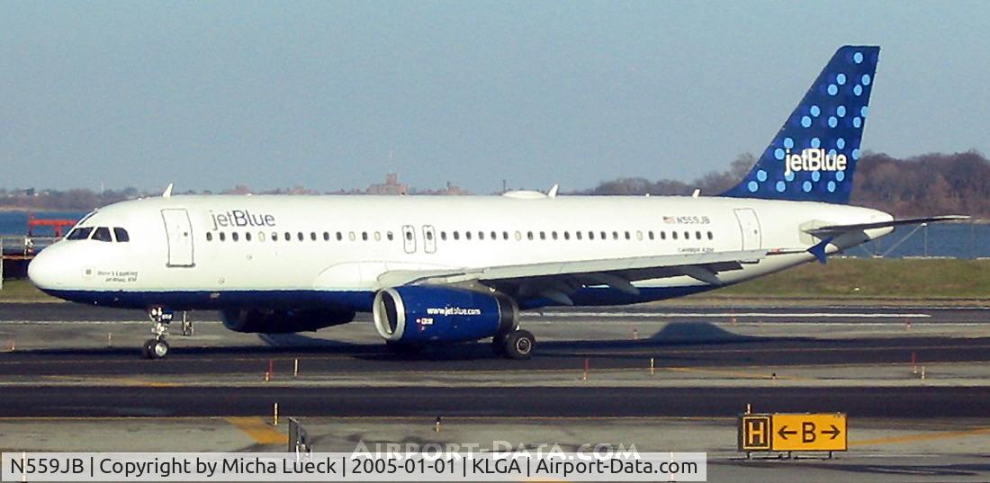 N559JB, 2003 Airbus A320-232 C/N 1917, At La Guardia