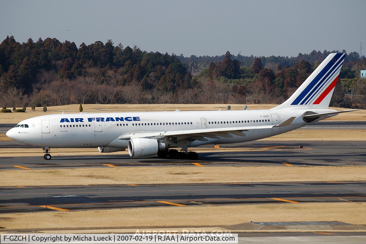 F-GZCH, 2000 Airbus A330-243 C/N 500, At Narita