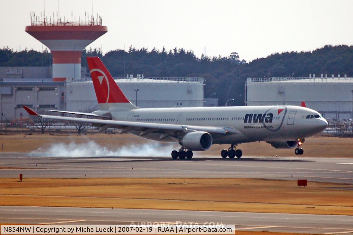 N854NW, 2004 Airbus A330-223 C/N 0620, At Narita