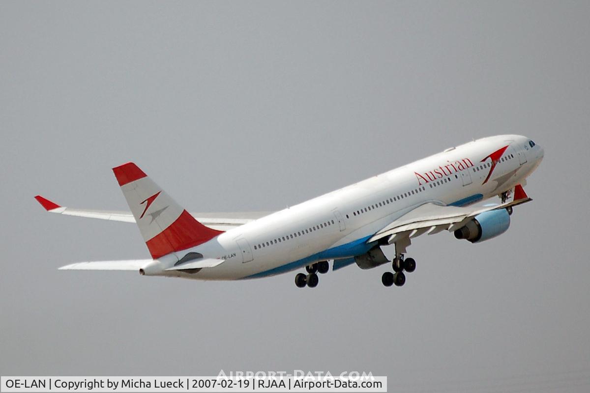 OE-LAN, 1997 Airbus A330-223 C/N 195, At Narita
