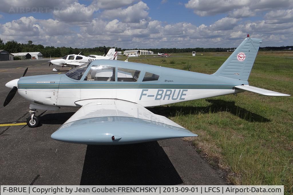F-BRUE, Piper PA-28R-200 Cherokee Arrow C/N 28R-35364, aéroclub de Lognes