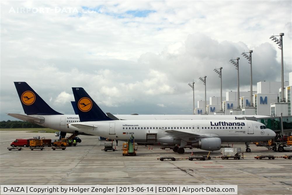 D-AIZA, 2009 Airbus A320-214 C/N 4097, Lufthansa´s 