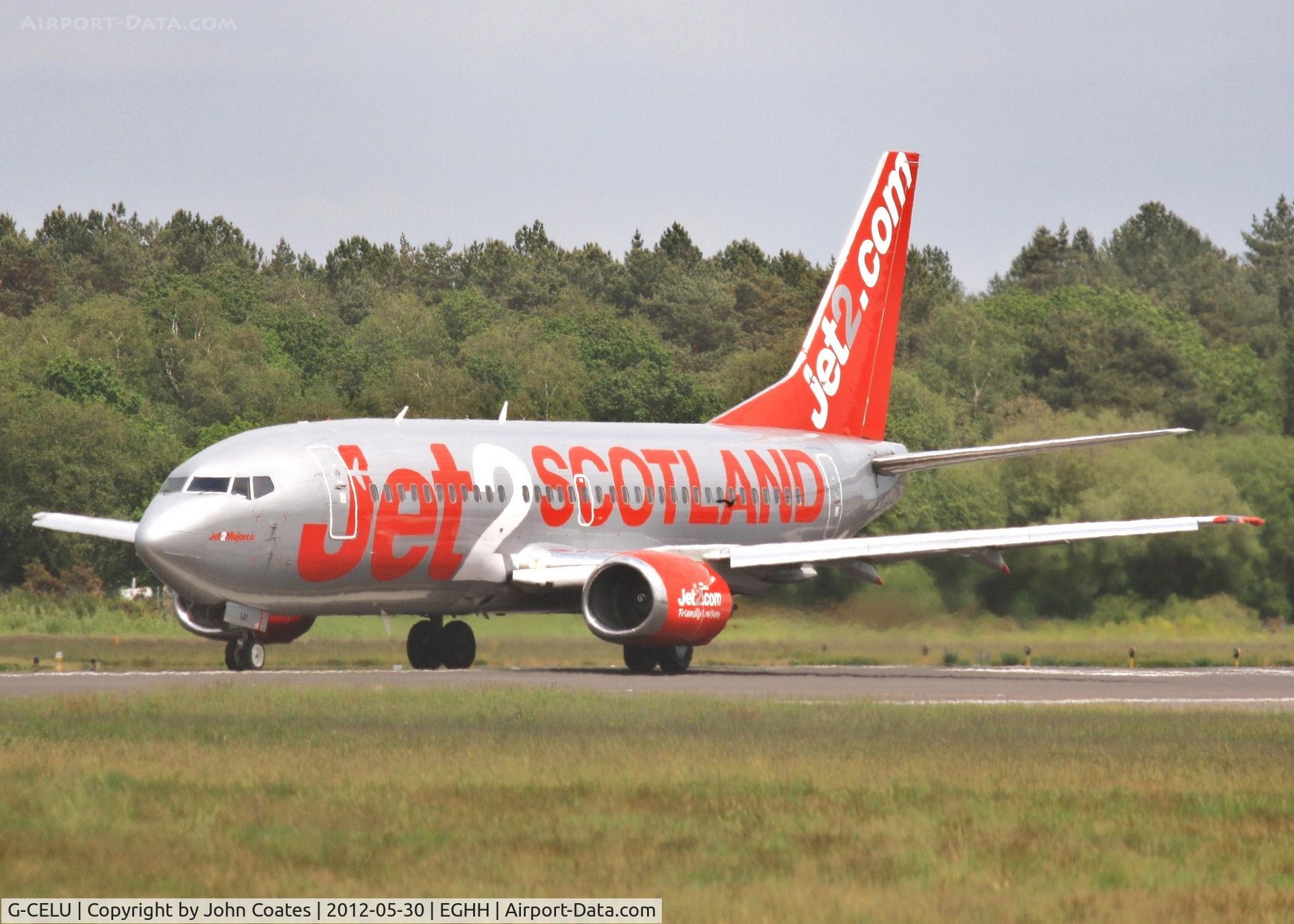 G-CELU, 1986 Boeing 737-377 C/N 23657, Lining up to depart 26