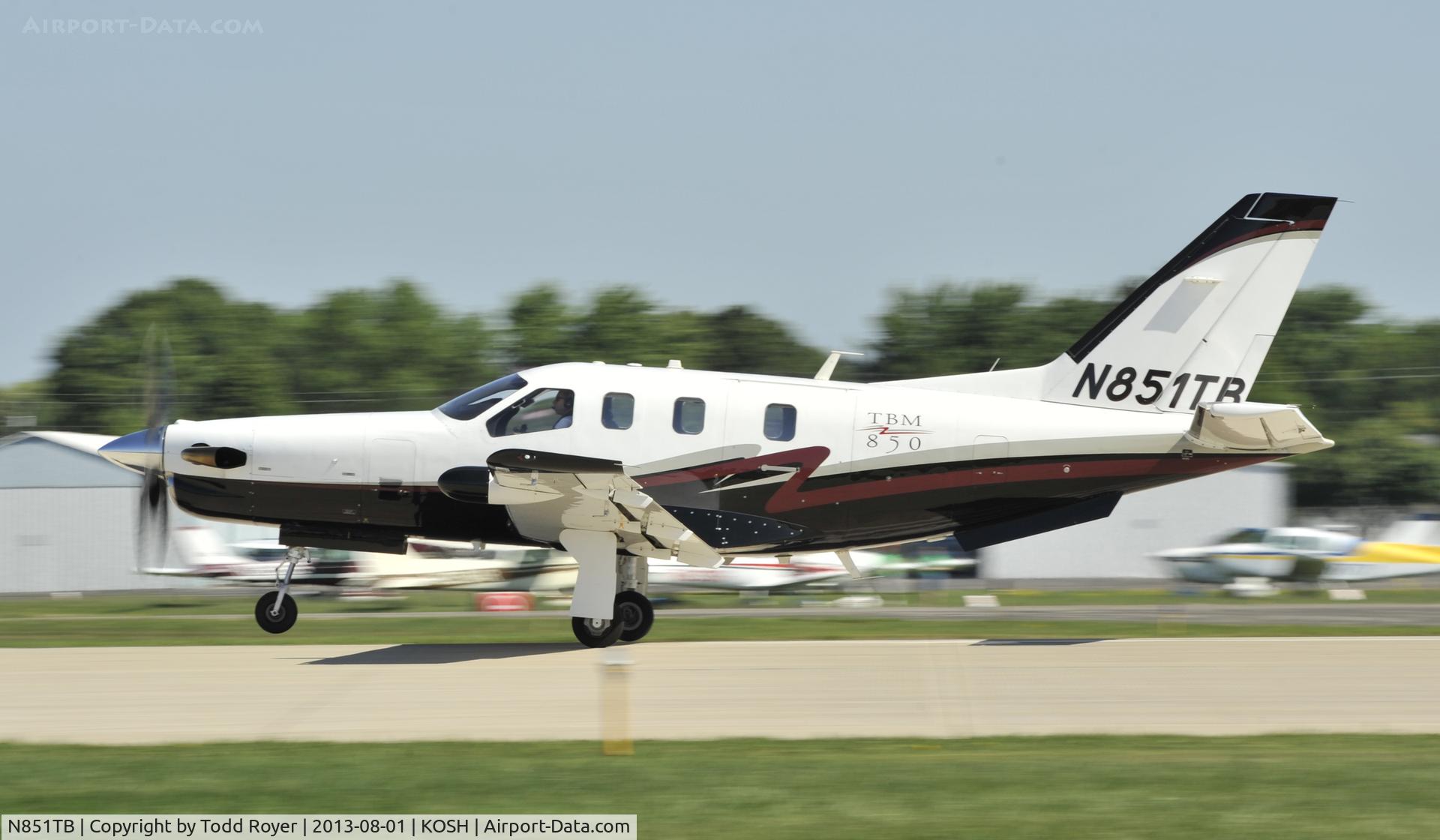 N851TB, 2006 Socata TBM-700 C/N 373, Airventure 2013
