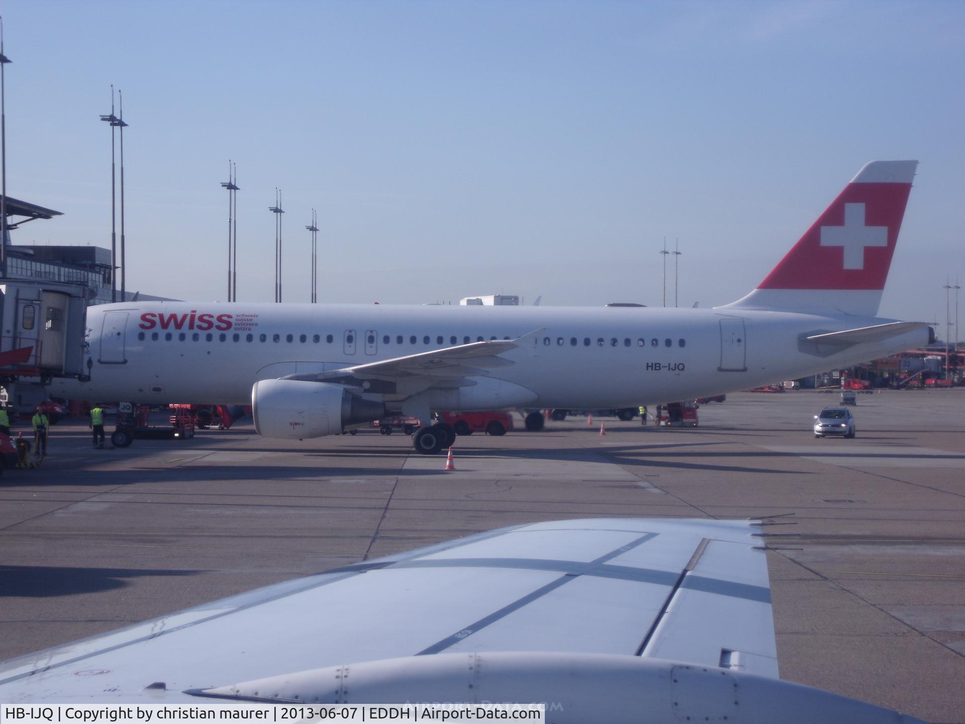 HB-IJQ, 1997 Airbus A320-214 C/N 701, a320