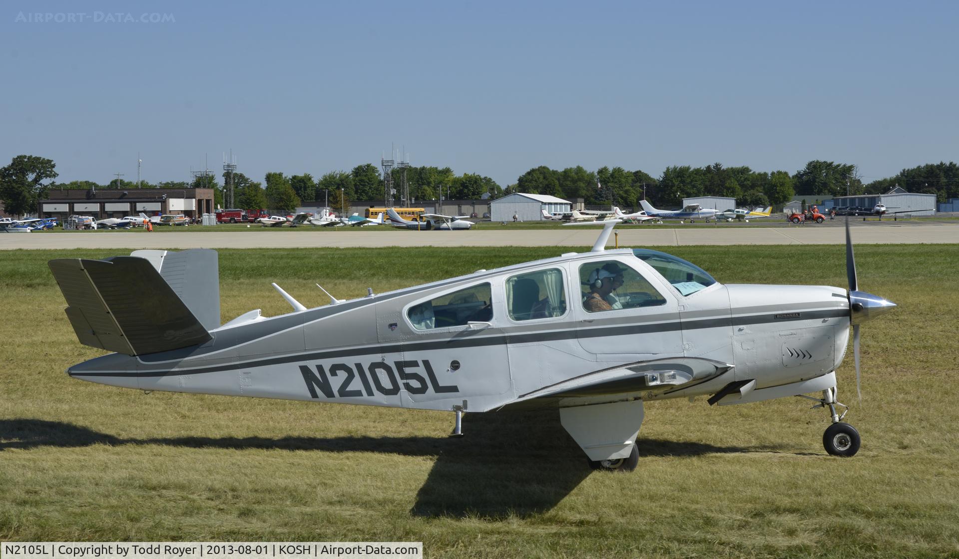 N2105L, 1976 Beech V35B Bonanza C/N D-9912, Airventure 2013
