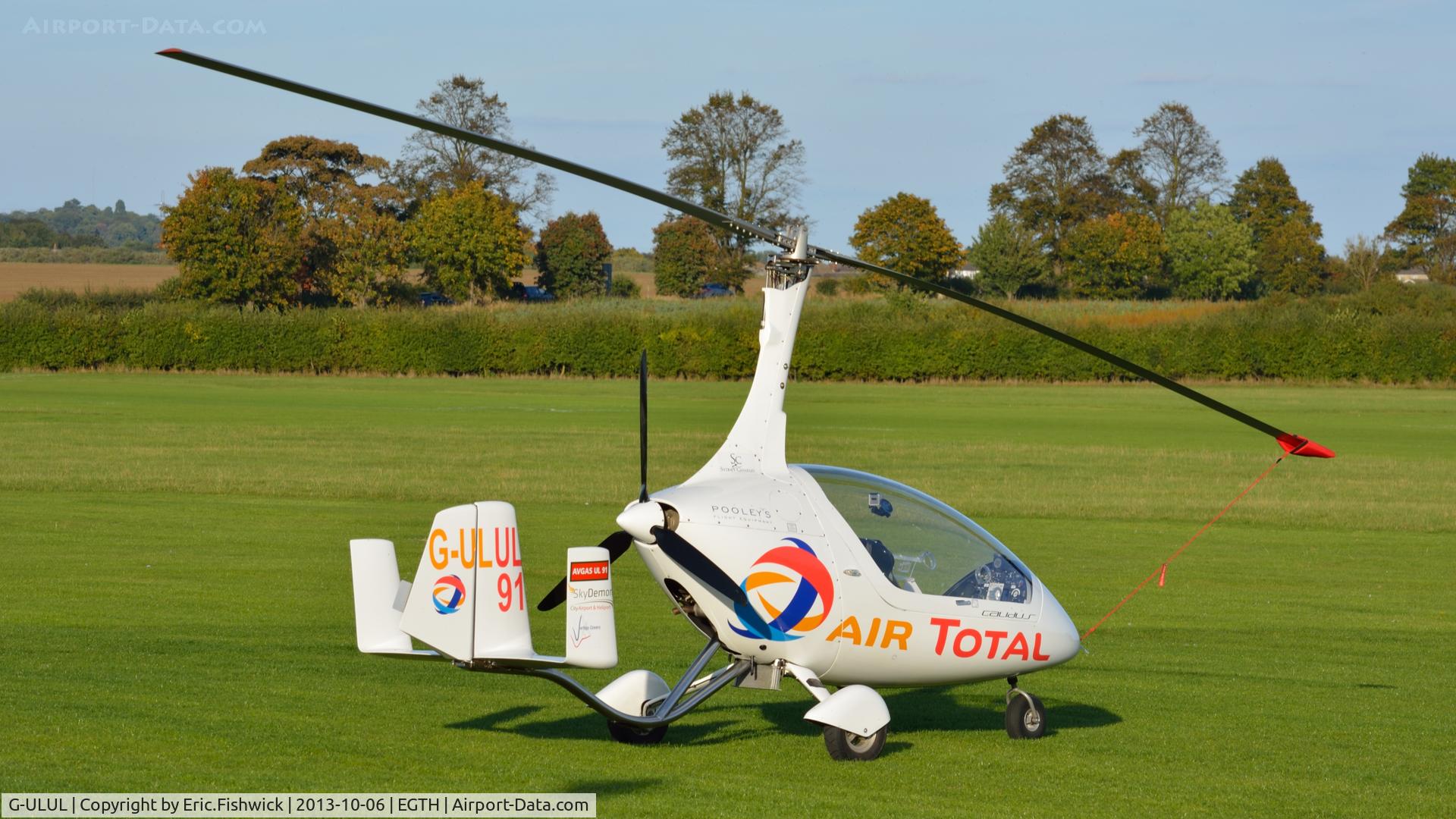 G-ULUL, 2010 RotorSport UK Calidus C/N RSUK/CALS/009, 2. G-ULUL at The Shuttleworth Collection October Flying Day, 2013.