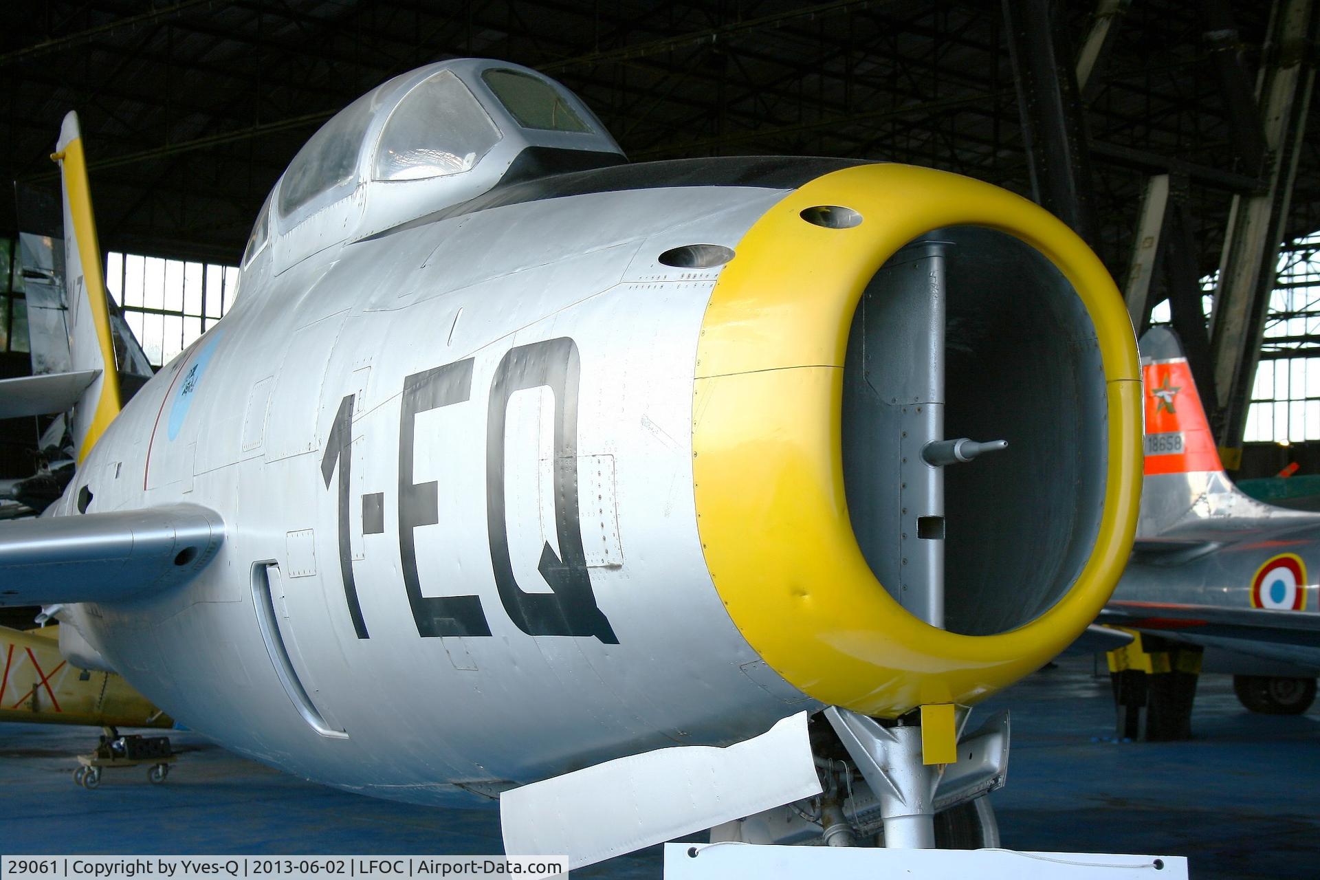 29061, 1950 General Motors F-84F Thunderstreak C/N 29061, Republic F-84F Thunderstreak, Canopée Museum Châteaudun Air Base 279 (LFOC)