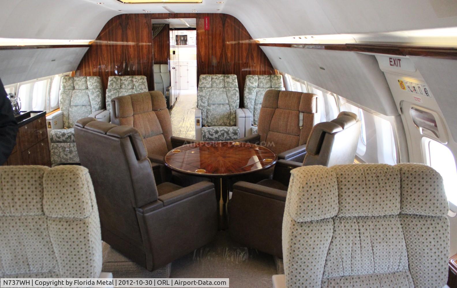 N737WH, 1998 Boeing 737-75T BBJ C/N 29142, Interior of the former Miami Dolphins BBJ