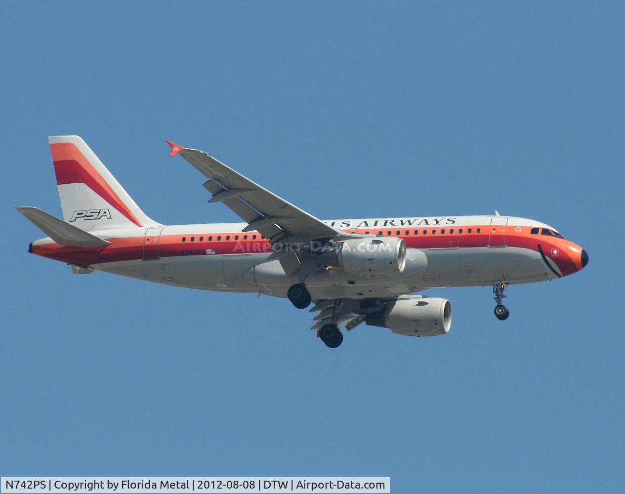 N742PS, 2000 Airbus A319-112 C/N 1275, USAirways PSA Tribute A319