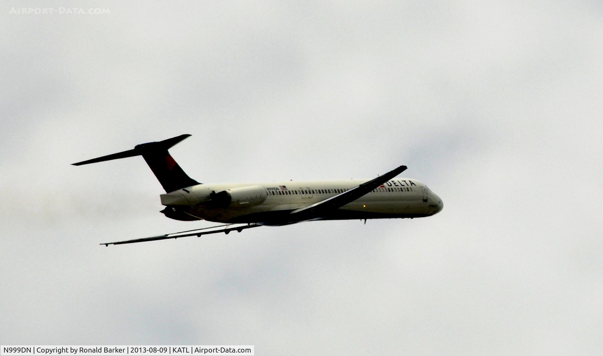 N999DN, 1992 McDonnell Douglas MD-88 C/N 53371, Departure Atlanta