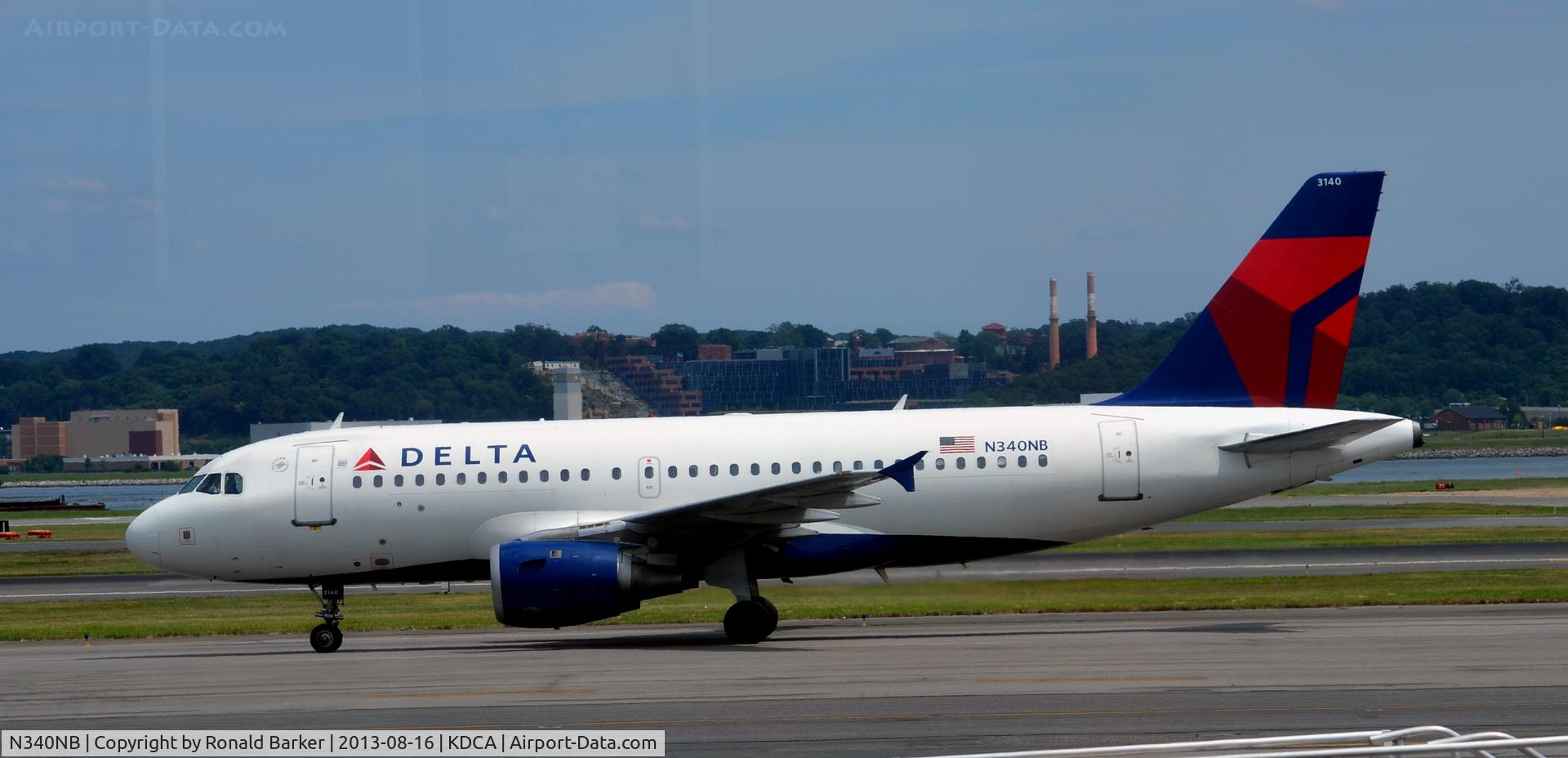 N340NB, 2002 Airbus A319-114 C/N 1714, Taxi National