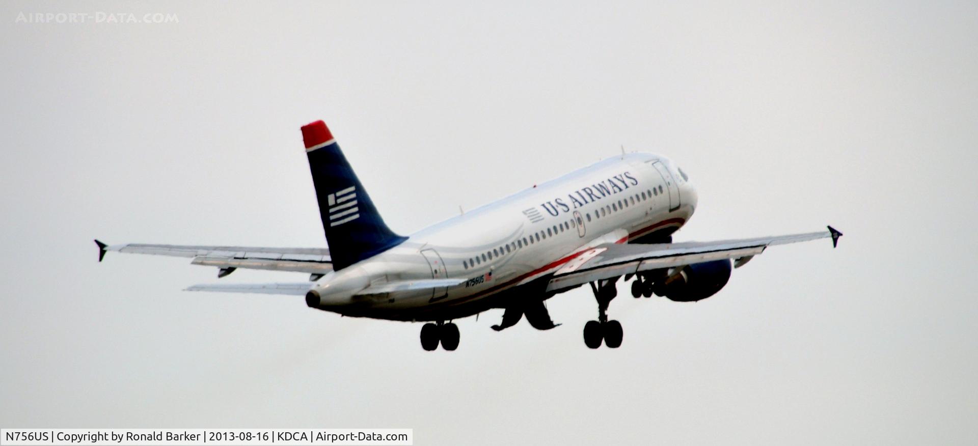 N756US, 2000 Airbus A319-112 C/N 1340, Takeoff National