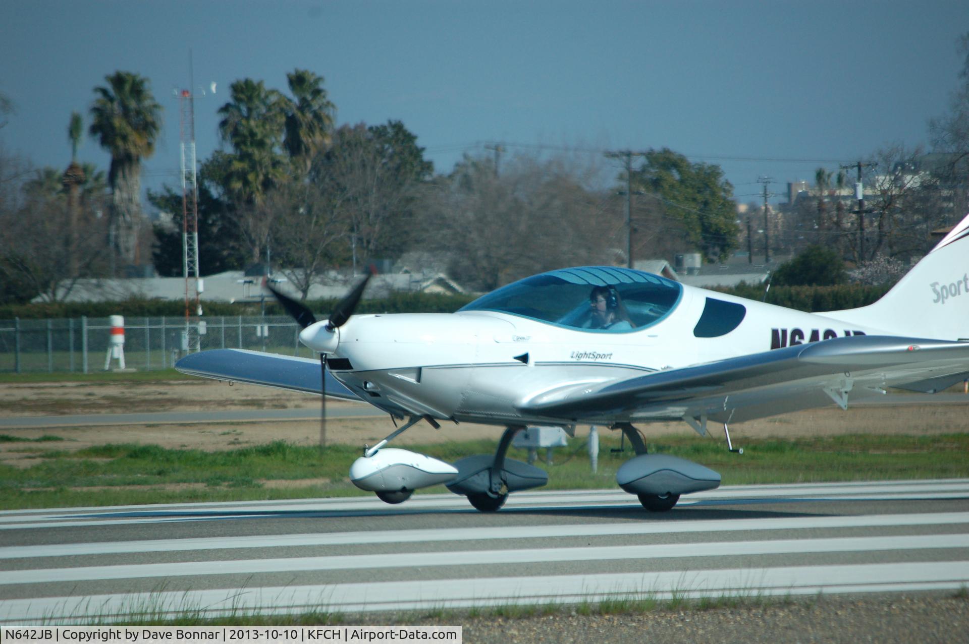 N642JB, 2008 CZAW SportCruiser C/N 08SC243, Jean-Marie taking off in 