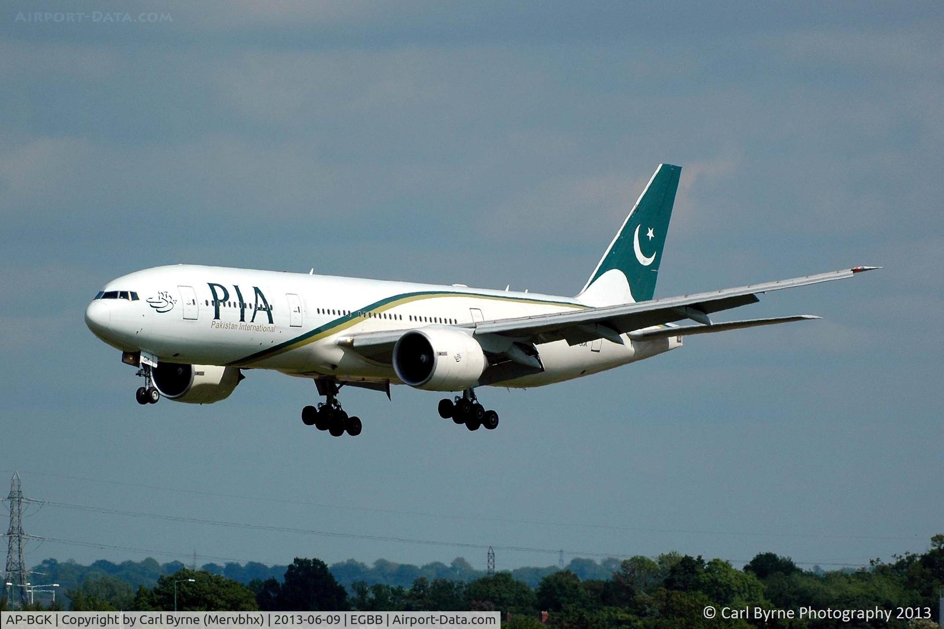 AP-BGK, 2004 Boeing 777-240/ER C/N 33776, Taken from the MSCP.