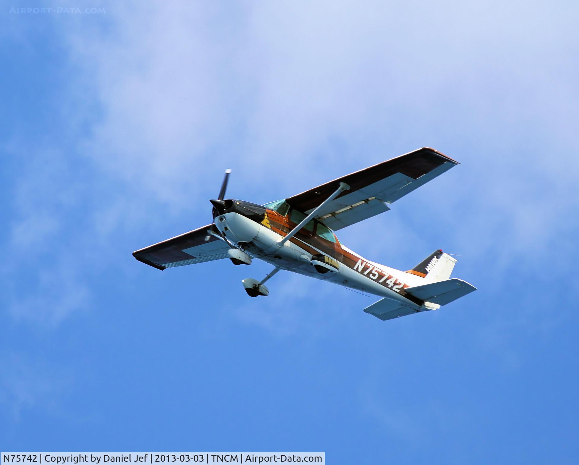 N75742, 1976 Cessna 172N C/N 17267919, N75742