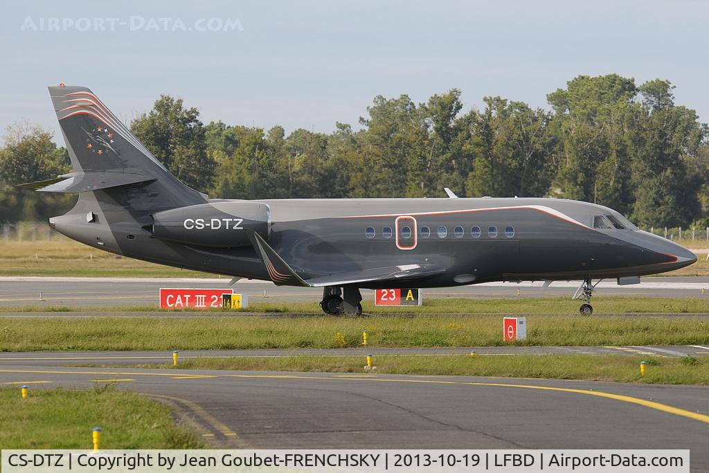 CS-DTZ, Dassault Falcon 2000LX C/N 42, parking Kilo for MasterJet