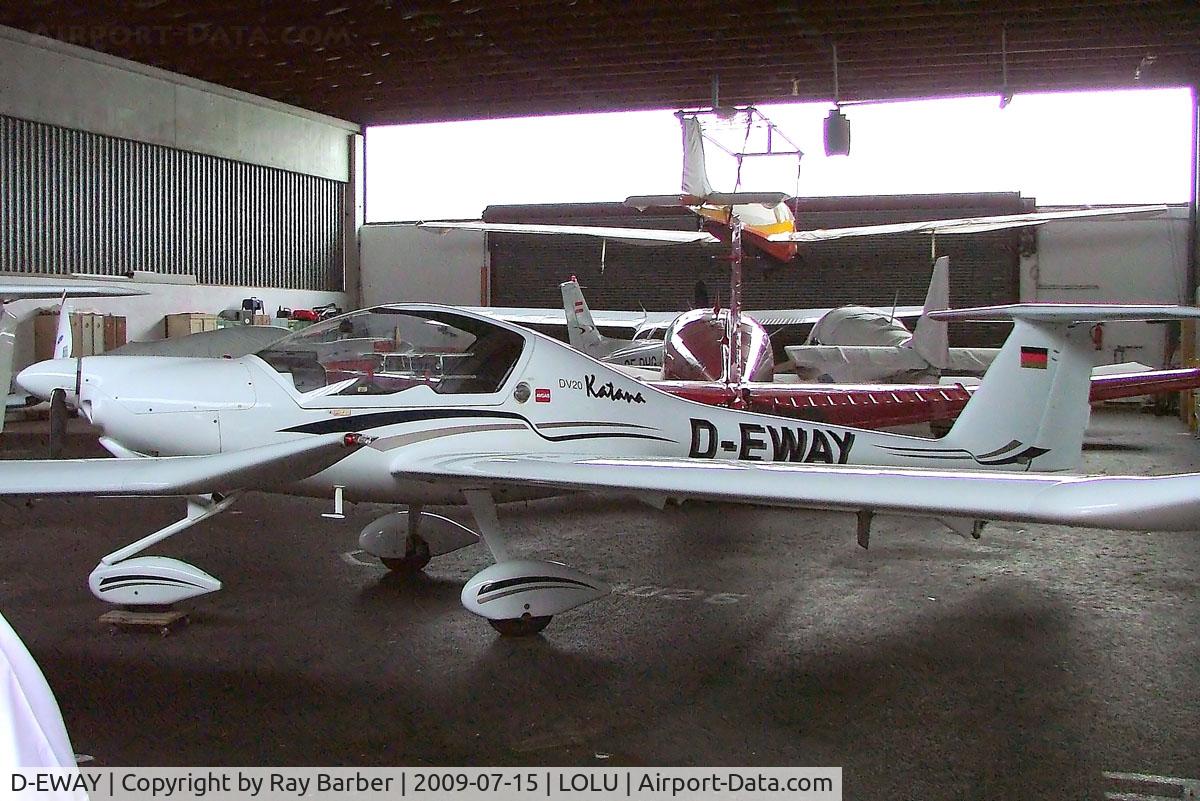 D-EWAY, HOAC DV-20 Katana C/N 20069, HOAC DV.20 Katana [20.069] Gmunden~OE 15/07/2009