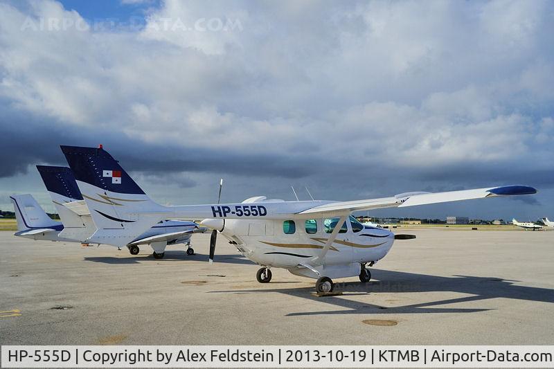 HP-555D, Cessna 337D Super Skymaster C/N Not found HP-555D, Tamiami, Florida