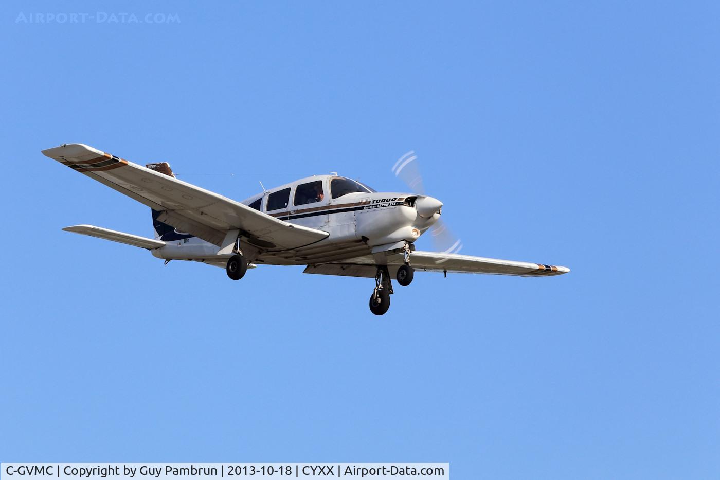 C-GVMC, 1977 Piper PA-28R-201T Cherokee Arrow III C/N 28R-7703263, Landing