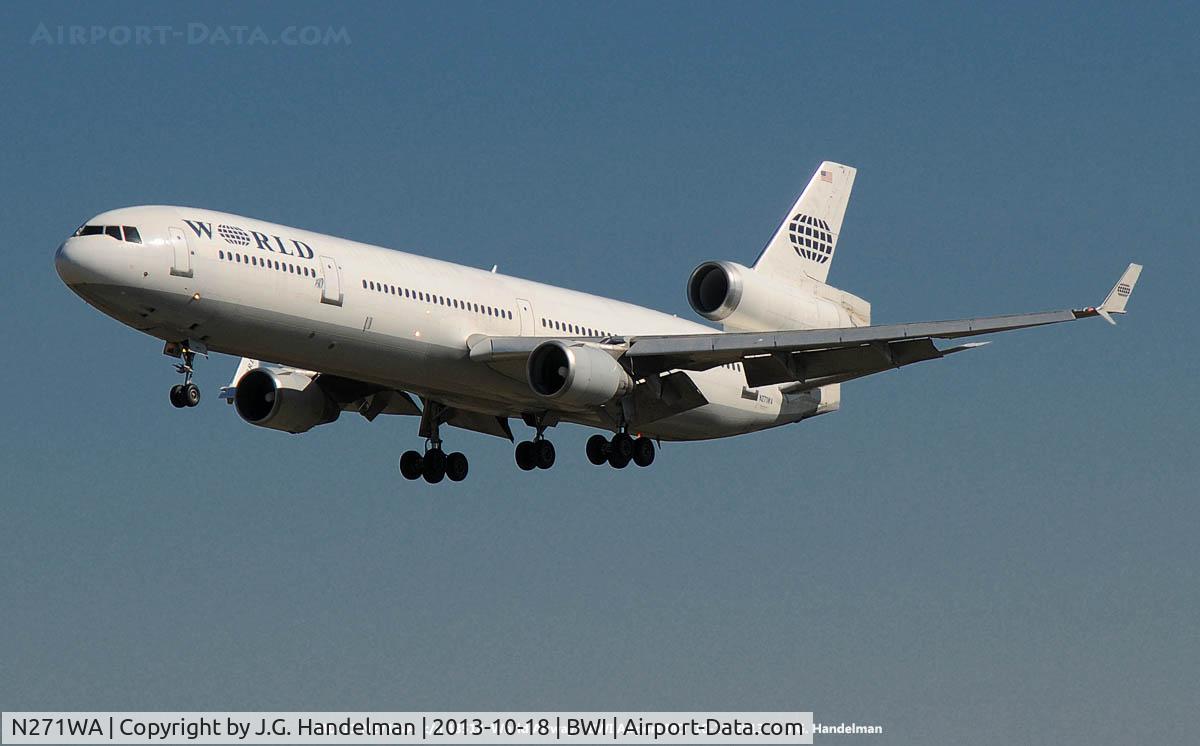 N271WA, 1992 McDonnell Douglas MD-11 C/N 48518, On final.