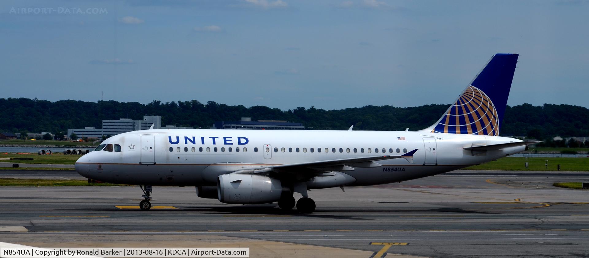 N854UA, 2002 Airbus A319-131 C/N 1731, Taxi National