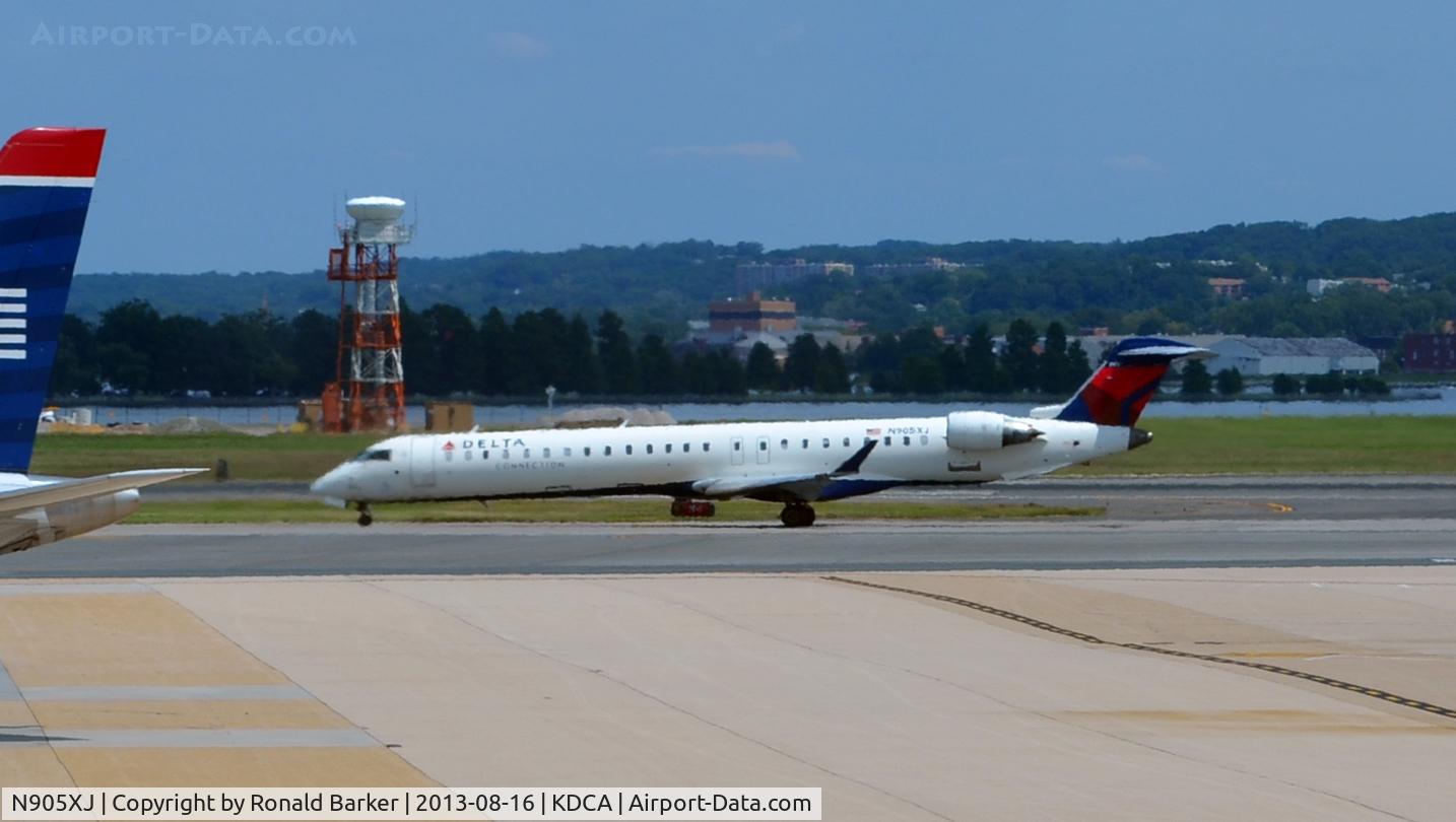 N905XJ, 2007 Bombardier CRJ-900 (CL-600-2D24) C/N 15137, Taxi National