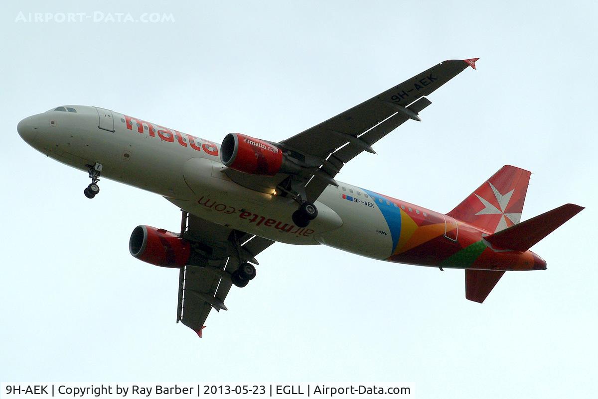 9H-AEK, 2004 Airbus A320-211 C/N 2291, Airbus A320-214 [2291] (Air Malta) Home~G 23/05/2013. On approach 27R.
