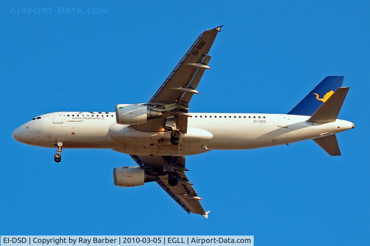 EI-DSD, 2007 Airbus A320-216 C/N 3076, Airbus A320-216 [3076] (Air One) Home~G 05/03/2010. On approach 27R.