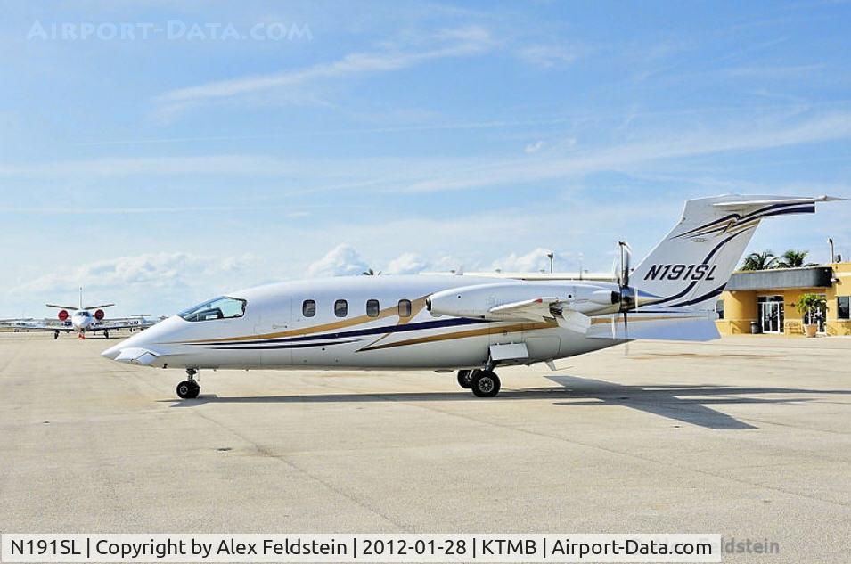 N191SL, 2009 Piaggio P-180 Avanti II C/N 1194, Tamiami