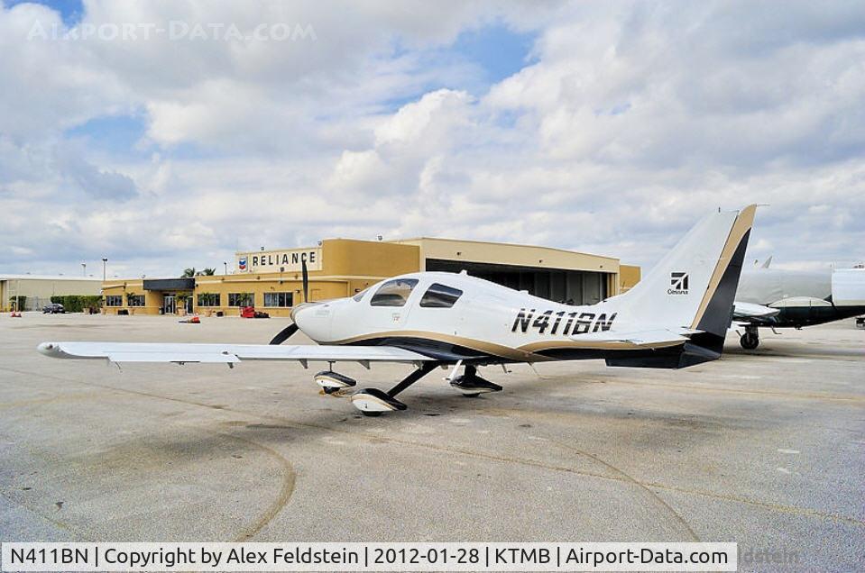 N411BN, Cessna LC41-550FG C/N 411119, Tamiami