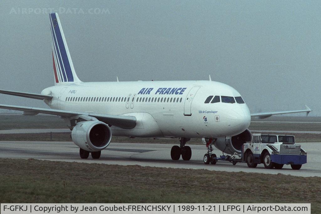 F-GFKJ, 1989 Airbus A320-211 C/N 0063, Ville de Copenhague, now retro c/s applied 11/08