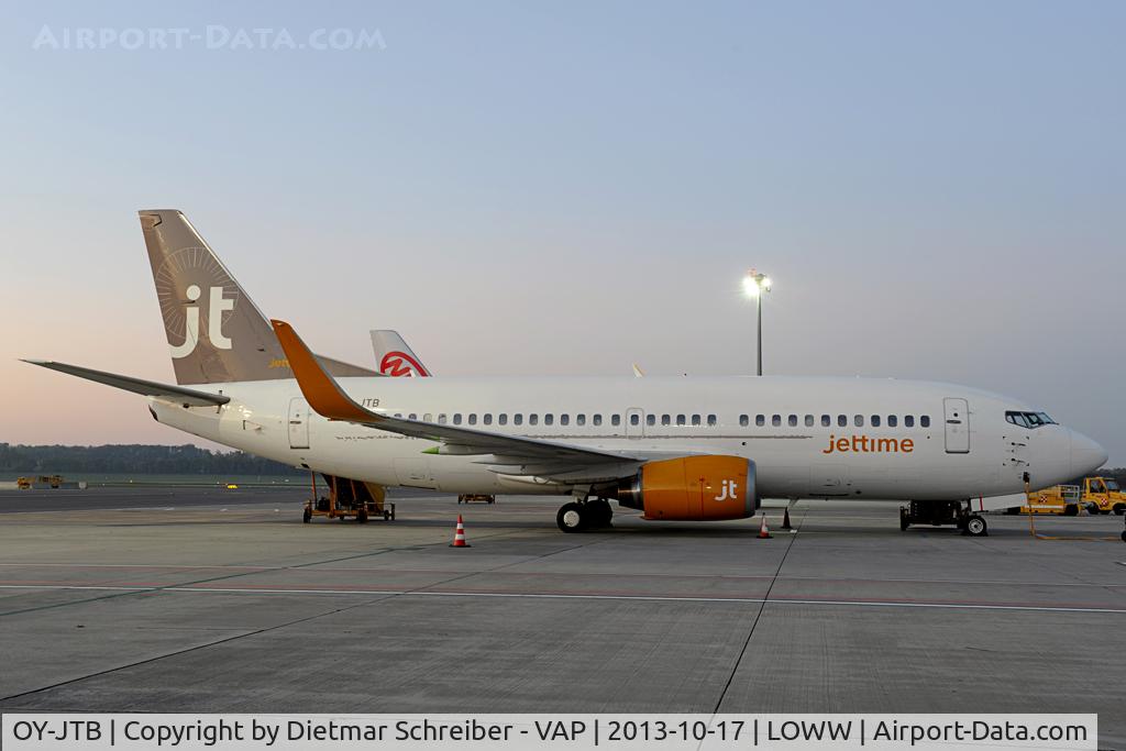 OY-JTB, 1989 Boeing 737-3Y0 C/N 24464, Jet Time Boeing 737-300